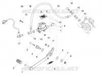 Rear master cylinder