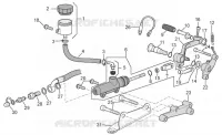 Rear master cylinder